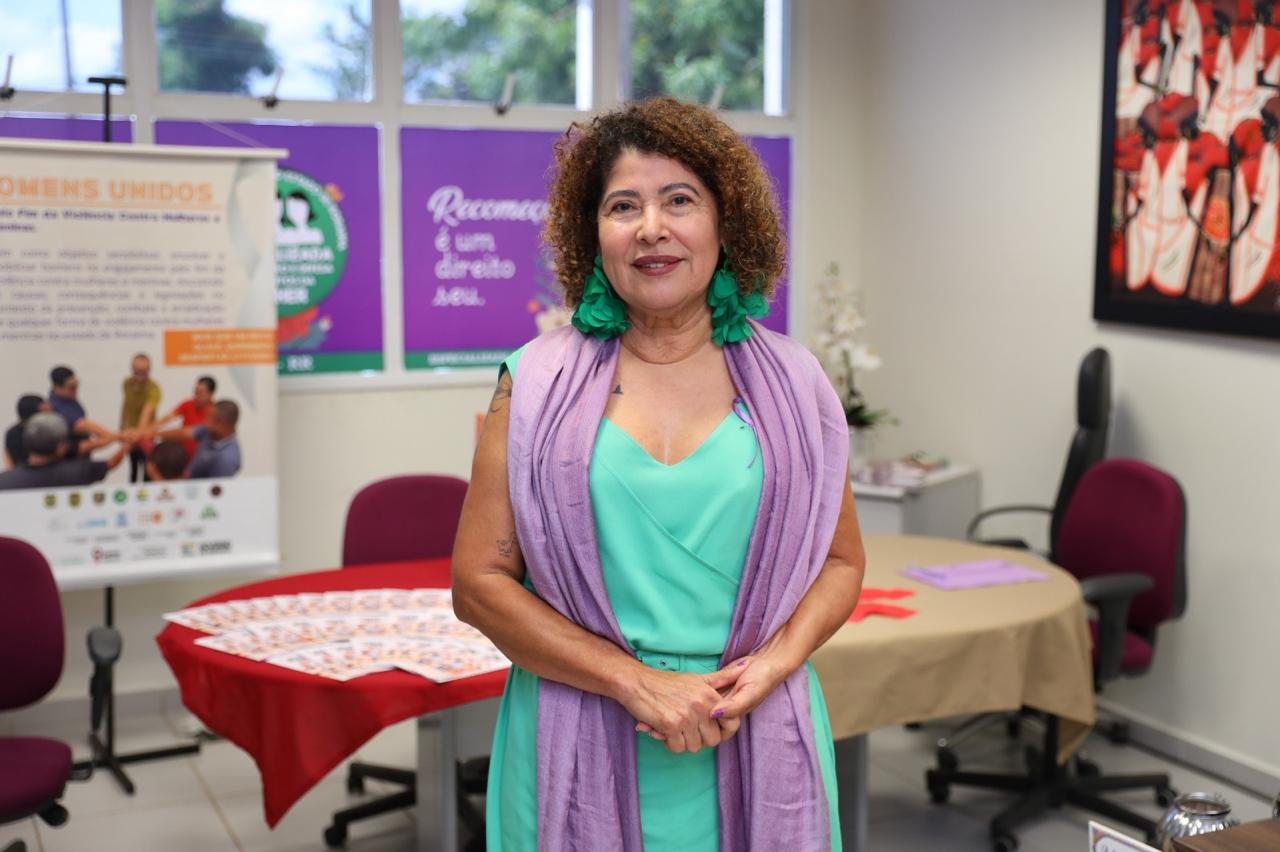 A defensora pública Terezinha Muniz, da Defensoria Especializada de Promoção e Defesa dos Direitos da Mulher, destacou os avanços da Lei Maria da Penha durante a abertura da programação do Agosto Lilás

