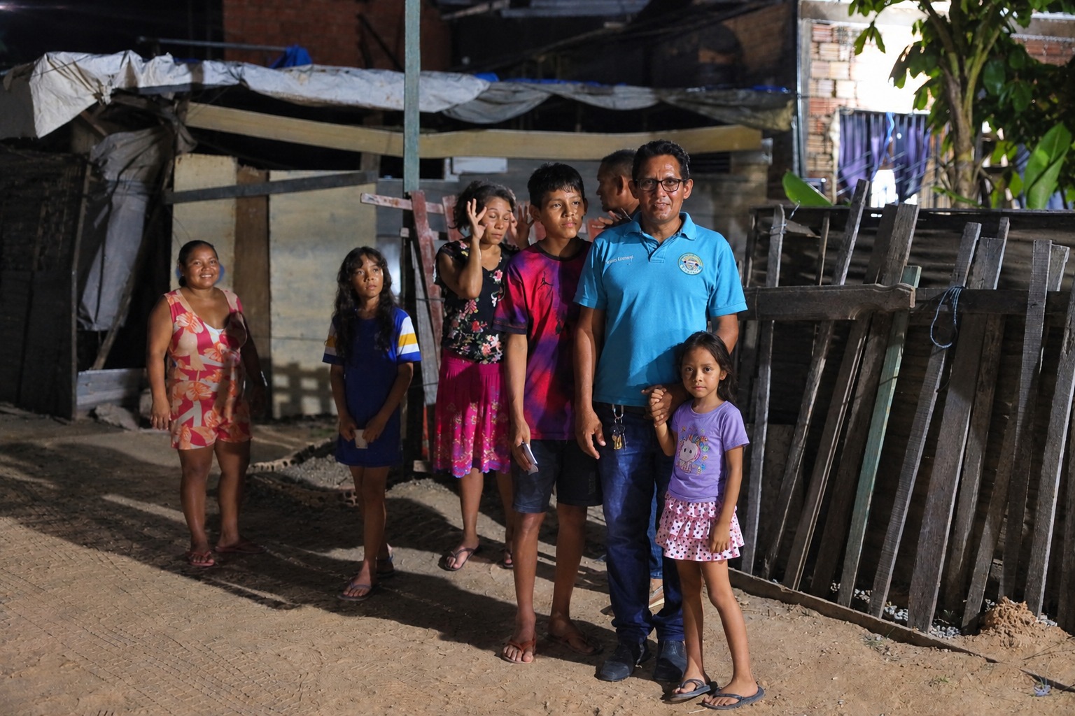 Raones Dantas faz parte de uma das 25 famílias que vivem no local