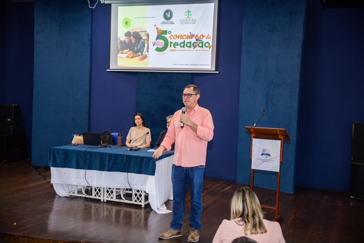 Coordenador-geral da ESDEP, Vilmar Silva, destaca a importância do envolvimento dos professores na preparação dos alunos para o concurso