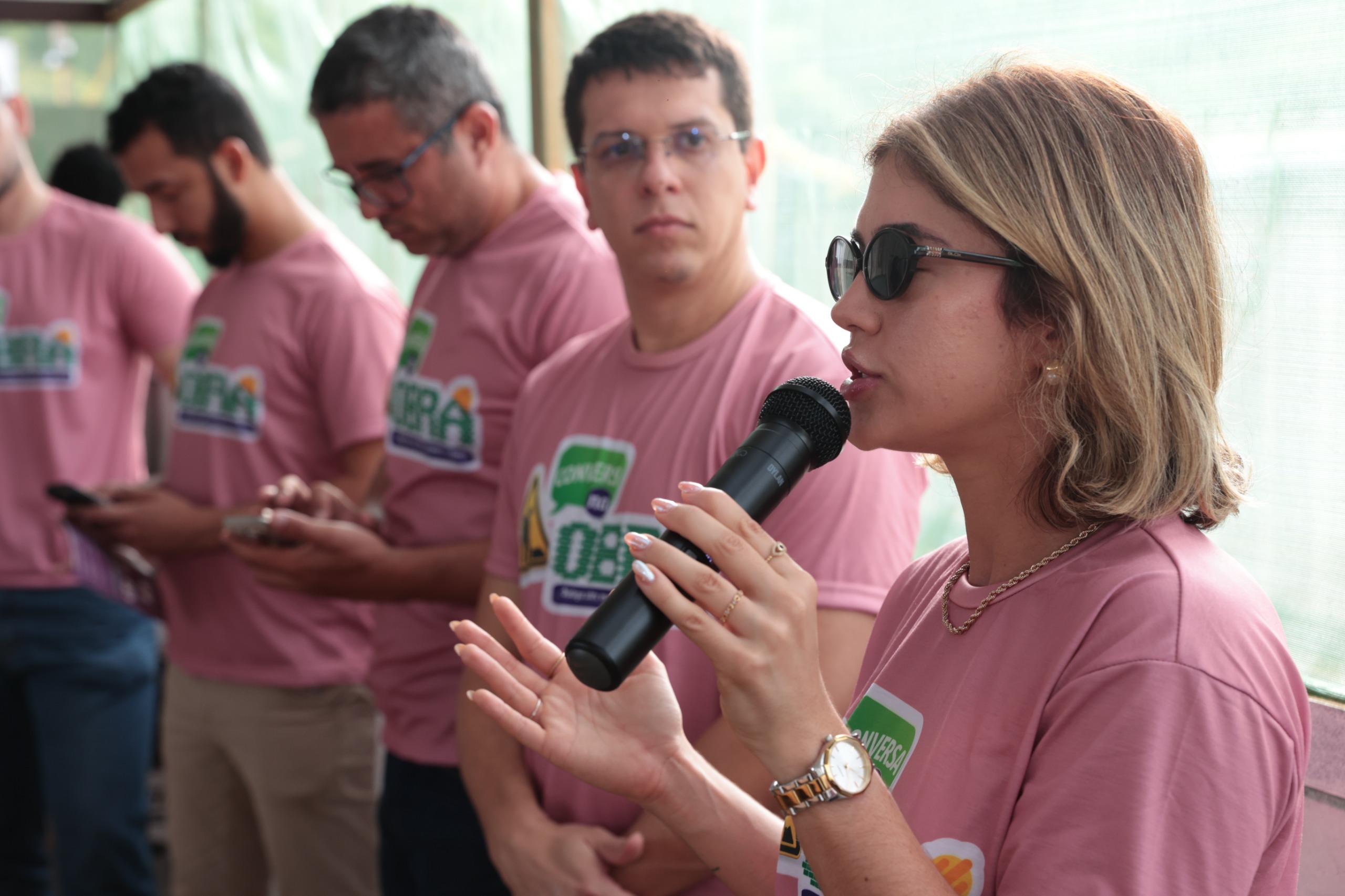 A defensora pública Nicole Farias Rodrigues afirmou que a ação busca dialogar com pessoas que “podem fazer a diferença na sociedade” na prevenção da violência contra a mulher